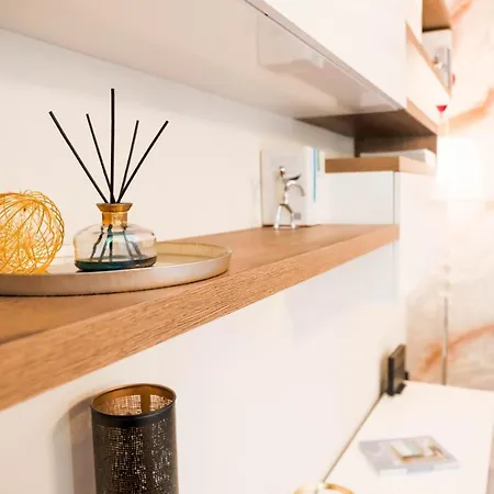 Fall In With * Bellano