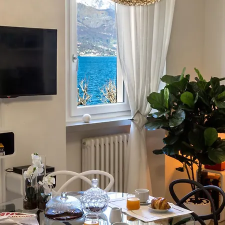Fall In Love With Como Lake *