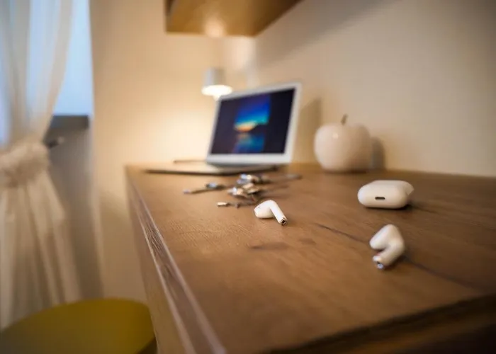 Fall In With Apartman *