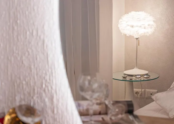 Fall In With Apartman