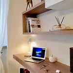Apartman Fall In With *
